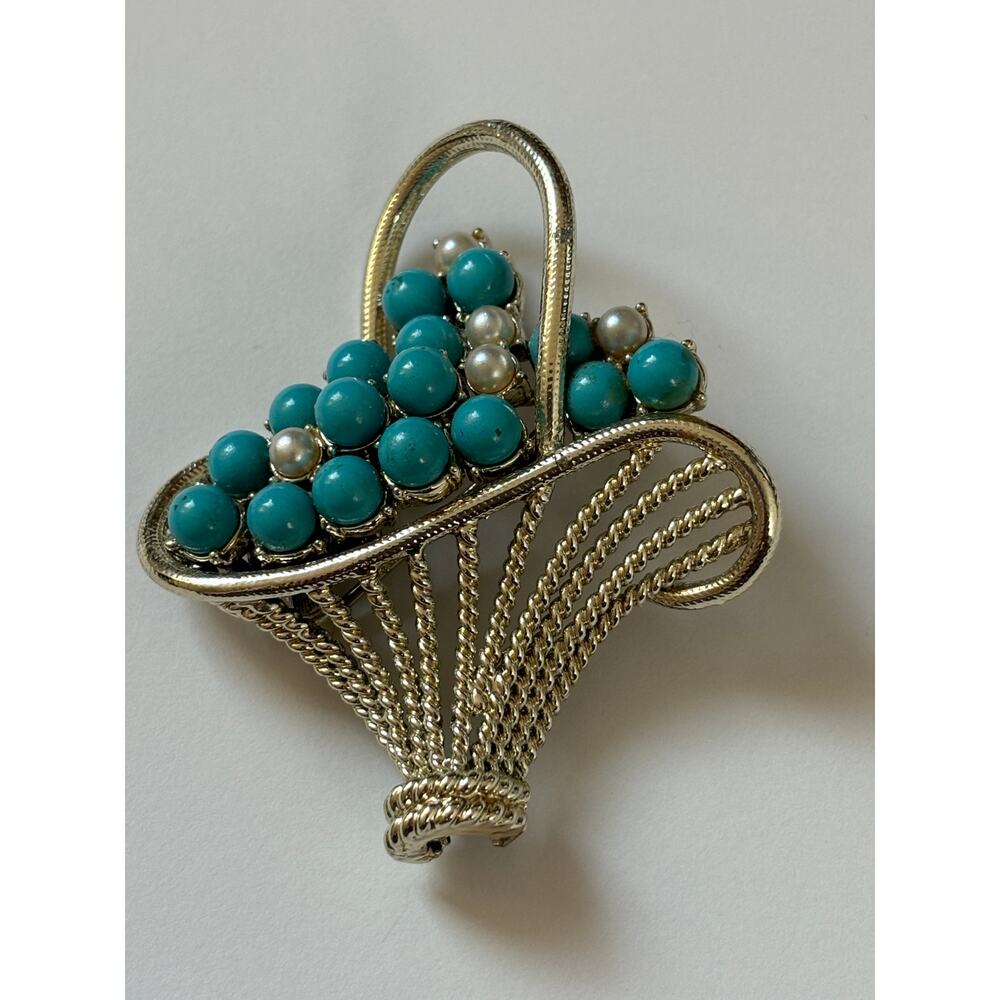 Vintage Coro Brooch Faux Pearls Turquoise Colored Beads Silver Tone